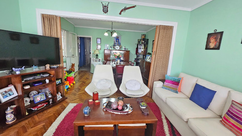 Casablanca - Casa En Reyes A Pasos De Luis Alberto De Herrera