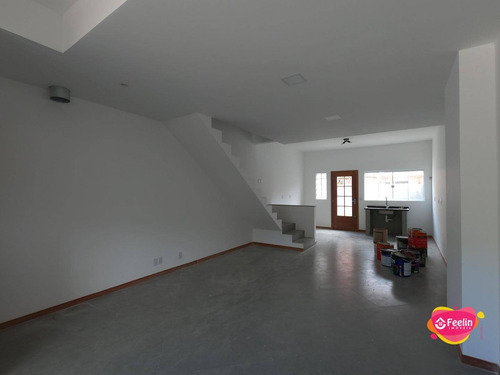 Imagem 9 de 30 de Casa Com 2 Dormitórios Para Alugar, 90 M² Por R$ 4.000,00/mês - Campeche - Florianópolis/sc - Sc - Ca0057_feelin