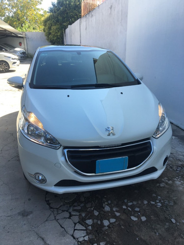 Peugeot 208 1.6 Allure Touchscreen 2015