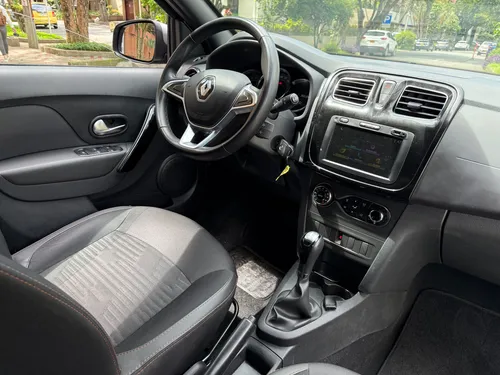 Renault Stepway 1.6 Intense Automática