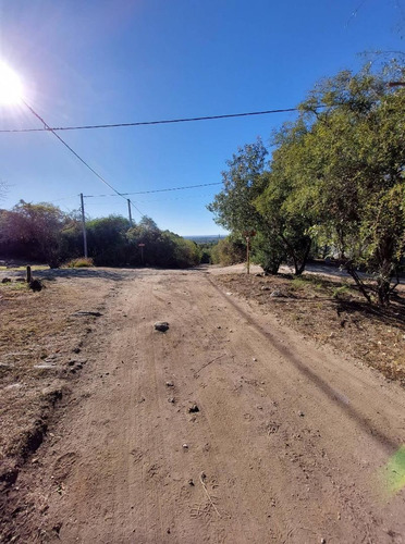 Imagen 4 de 8 de Vendo Lote En Prados De La Riviera - Agua De Oro!