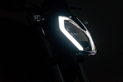 Imagen 20 de 22 de Benelli 180s