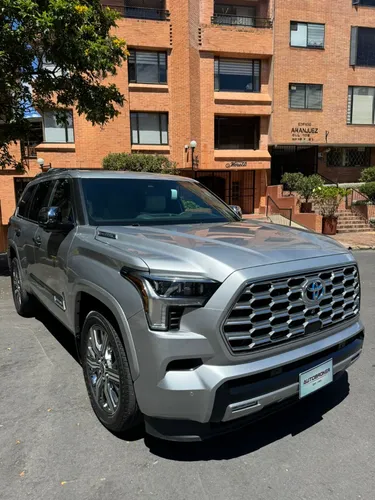 Toyota Sequoia 3.5 V6 Capstone