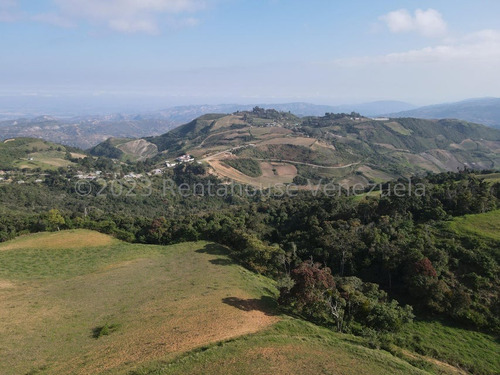 Carlos Colmenarez Vende Terreno En Cubiro, Perfecto Para Ecoturismo, Agricultura O Residencial. El Terreno Cuenta Con Una Extensión De 210.000 M2, Una Fuente De Agua De Pozo Profundo, 2 Tanques De Ag