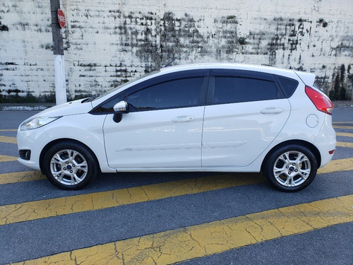 Imagem 8 de 18 de Ford New Fiesta Hatch Se 1.6 Flex 2015
