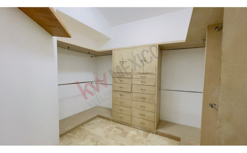 Casa Residencial Frente Área Verde, En La Exclusiva Zona De El Fresno En Torreón