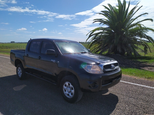 Toyota Hilux 2.5 Cab Doble 4x2 2010