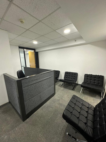 Oficina En Alquiler - Puerto Madero - 100 M2 - 1 Cochera.
