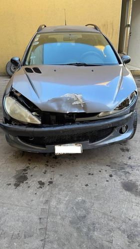 Imagen 1 de 6 de Peugeot 206 Sw 1.6 16v 2006