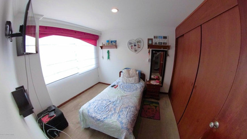 Casa En Santa Teresa(bogota) Rah Co: 21-1009