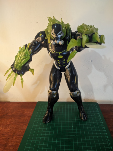 Colección Toxon, Elementor Matel Vintage, Max Steel Clásico (Usado)