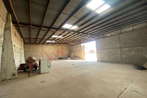 Bodega En Renta De 300 M2 En Carretera Chihuahua - Cuauhtémoc Enseguida De La Unión Ganadera