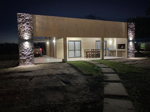 Vendo Complejo De Cabañas 5 Has Con 5 Cabañas Y 3.5 Has De Parral Con Tela. Las Paredes, San Rafael, Mendoza