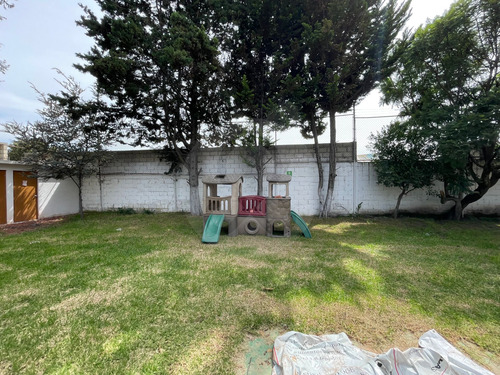 Local En Renta Para Restaurante Ubicado Sobre Avenida Principal