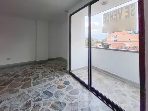 Apartamento En Venta En Laureles Cerca Al Primer Parque