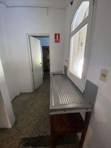 Venta Gran Local Comercial Con Renta!! Plaza Independencia