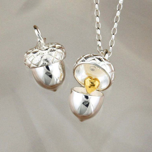 Collar Con Colgante De Bellota Con Forma De Corazón De Piña,