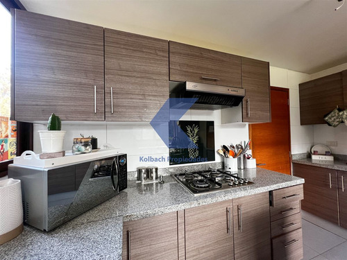 Casa En Venta De 7 Dorm. En Condominio Brisas De Chicureo
