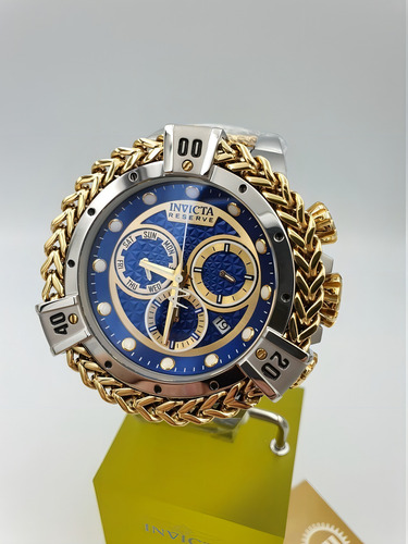Relógio de pulso Invicta 30543 com corria de aço inoxidável cor aço/ouro - fondo azul - bisel ouro/aço