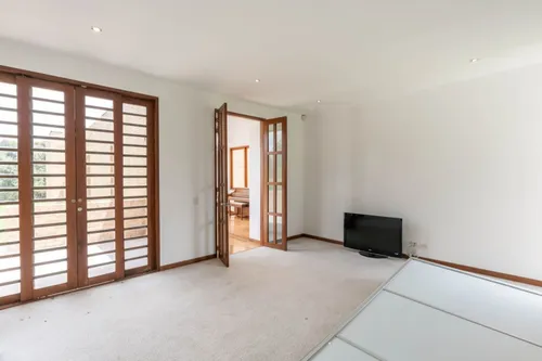 Casa En Venta En Canelon. Cod V5821