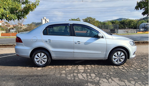 Volkswagen Voyage 1.0 Trend Tec Total Flex 4p