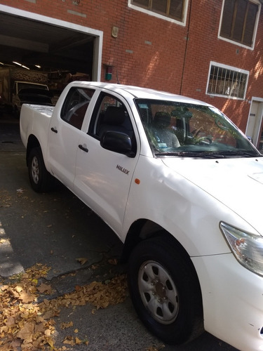 Toyota Hilux 2.5 Cd Dx Pack 120cv 4x2 - H3 2015