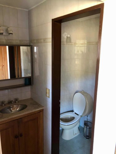 Imagen 14 de 14 de Casa Céntrica En Barrio Residencial