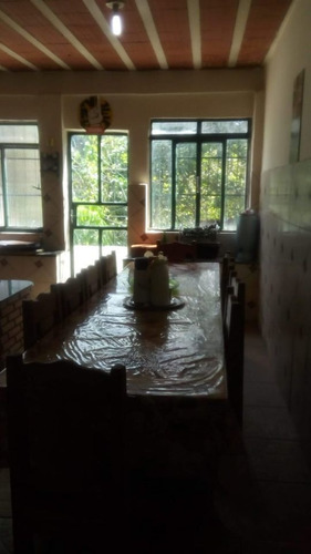 Mil Metros Com Ótima Casa E Piscina - Mil66