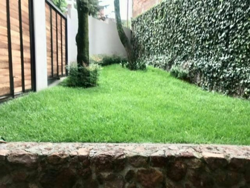 Imagen 3 de 30 de Divina, Remodelada Con Jardin Y Salon De Juegos