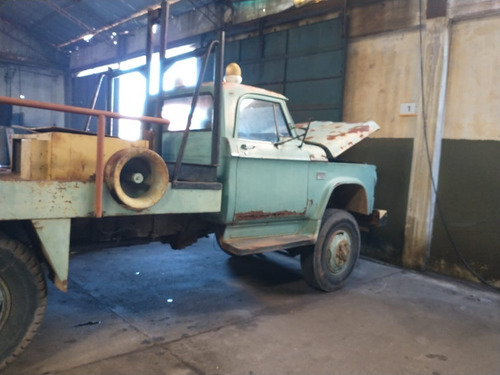 Imagen 4 de 14 de Dodge 600 Grua
