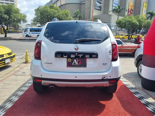 Renault Duster DYNAMIQUE 2.0 MT