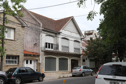 Imagen 5 de 16 de Excelente Chalet En Zona Plaza Mitre - Apto: Desarrollo / Vivienda / Profesional