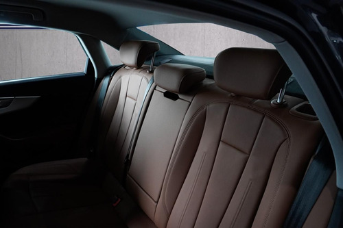 Audi A4 2.0 Select At
