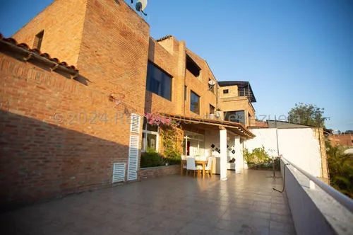 Casa Alto Hatillo 25-14141 R.e