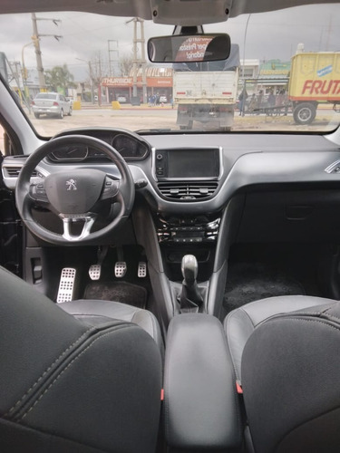 Imagen 11 de 12 de Peugeot 208 Feline Pack Cuir 2014