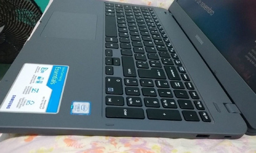 Notebook Samsung Essentials