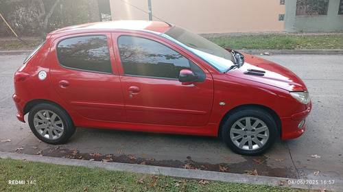 Peugeot 206 1.6 Xr Premium