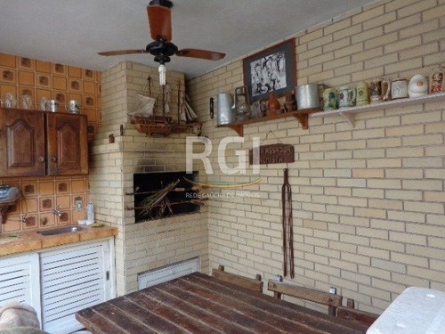Casa Em Tristeza Com 3 Dormitórios - Vp85267