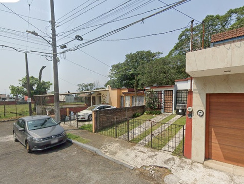 Bonita Casa En Jardin, Orizaba Veracruz Remate Bancario Sk02