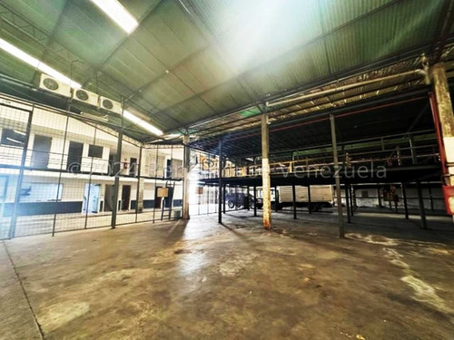 Galpón En Venta En El Encantado 24-14475 Ab