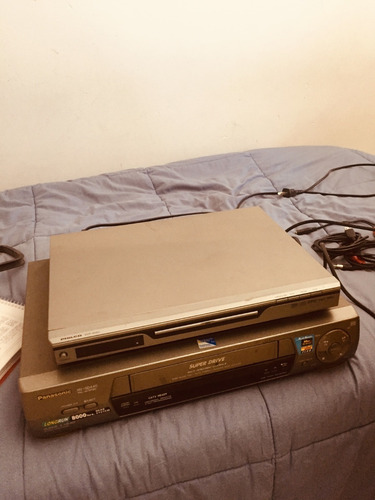 Casetera Panasonic Nv-5d440 Y Dvd Philco Dvp-404u