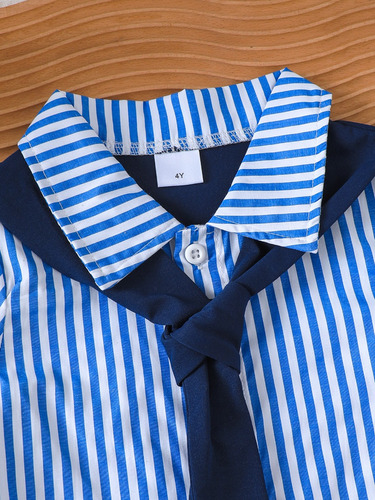 Conjunto De Camisa Y Pantalones Cortos Con Estampado De Raya