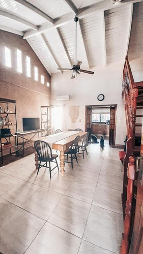 Imagen 18 de 20 de Casa En Venta En Berazategui Centro