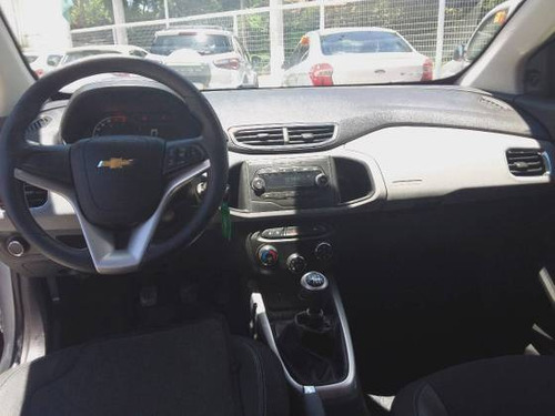 Imagem 4 de 10 de Chevrolet Onix 1.0 Mpfi Lt 8v Flex 4p Manual