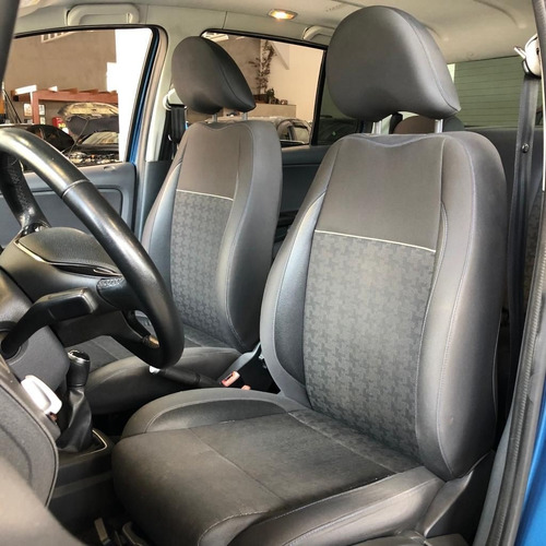Imagem 14 de 15 de Volkswagen Fox 1.6 Msi Comfortline 8v