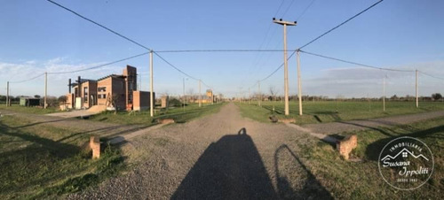 Imagen 15 de 22 de Lotes Enormes En Roldan