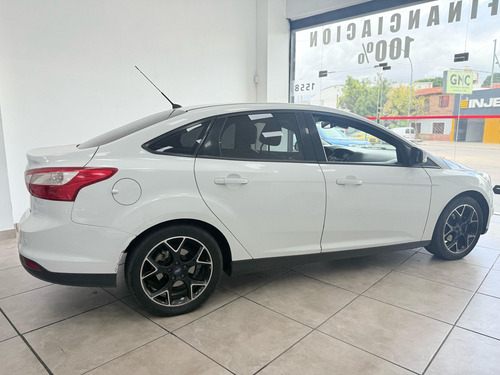Ford Focus III 2.0 Sedan Se Plus At6
