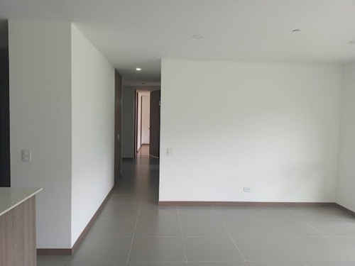 Imagen 7 de 18 de Apartamento En Arriendo Loma Del Escobero 472-2574
