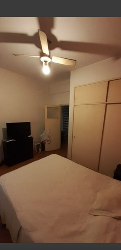 Departamento Venta Diaz Velez 1900. 2 Amb Al Frente 1º Piso Por Escalera.