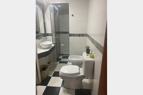 Imagen 7 de 11 de Casa En Venta En Villa Luzuriaga